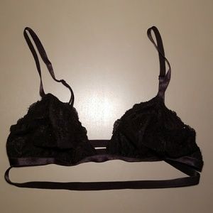 NWOT Strappy lace bralette